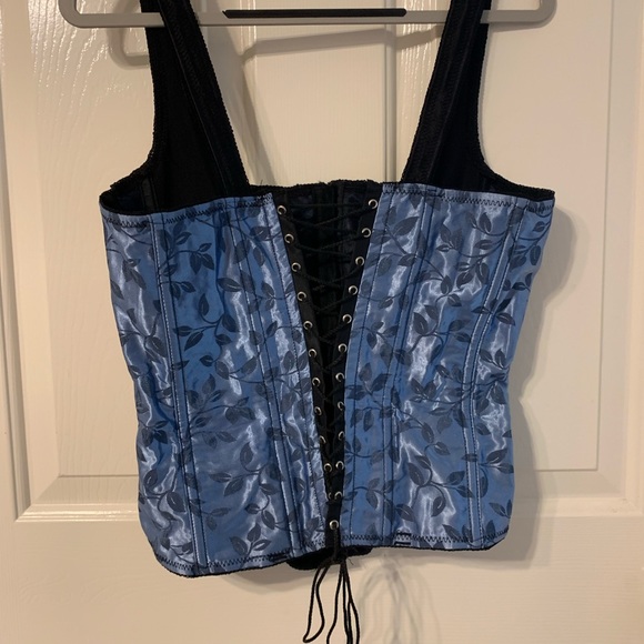 Empire Intimates Corset - Picture 3 of 7